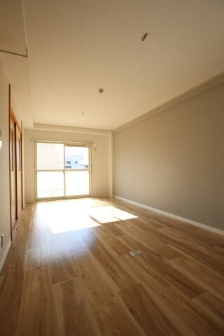 パラストオカザワの物件内観写真