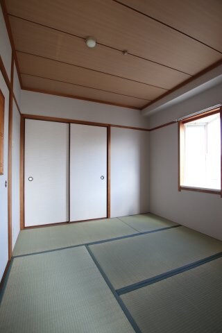 パラストオカザワの物件内観写真