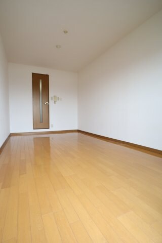 ファーストパレスの物件内観写真