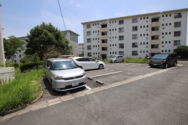 狭山住宅22号棟の物件外観写真