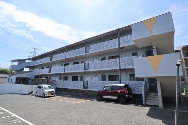 光明池サニーハイツの物件外観写真