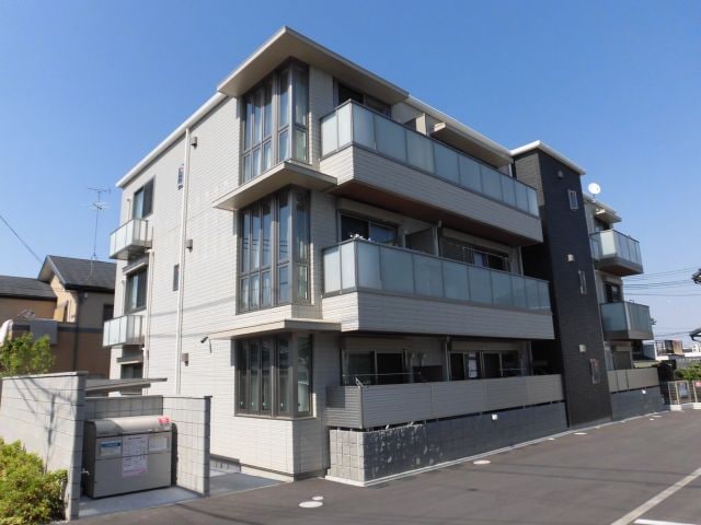 シャーメゾンSUNBAYの物件外観写真