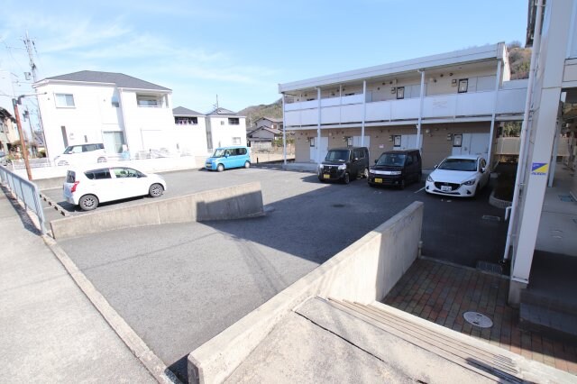 レオパレスエストの物件外観写真