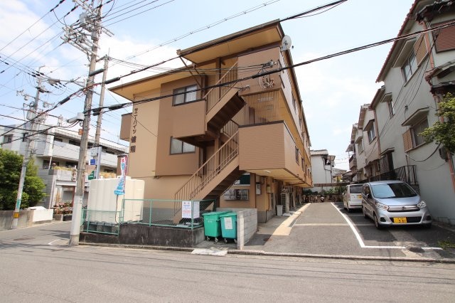 サニーハイツ健翔の物件外観写真