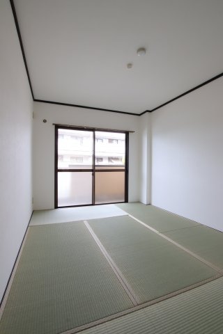 サニーハイツ健翔の物件内観写真