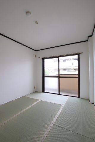 サニーハイツ健翔の物件内観写真