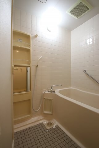 エスポワール岩湧(ｲﾜﾜｷ)の物件内観写真