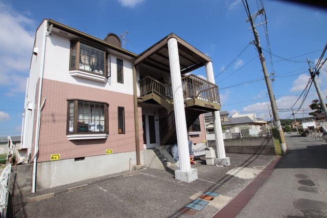 サンコート1号館の物件外観写真