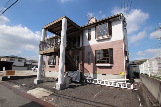 サンコート1号館の物件外観写真