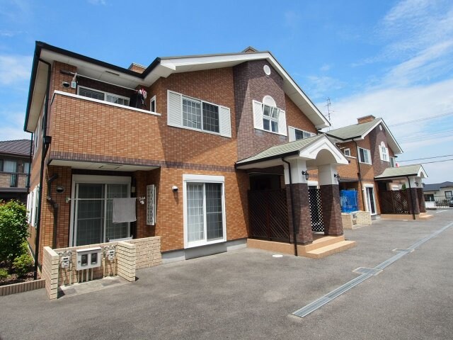 エンフィールド大饗の物件外観写真