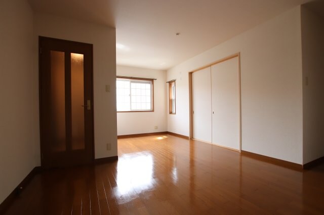 エンフィールド大饗の物件内観写真