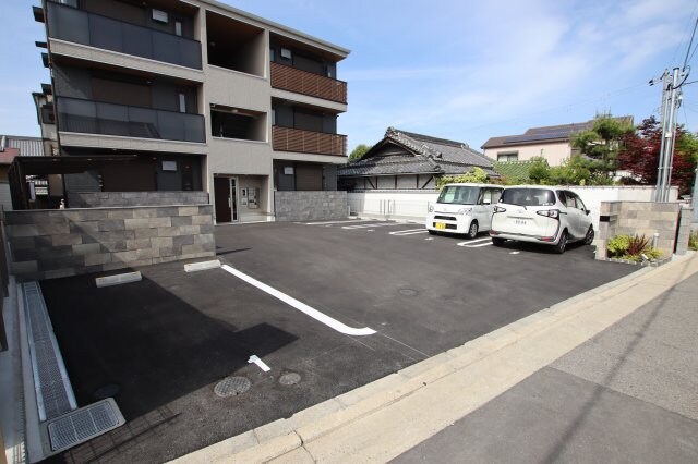 ラ・メゾン・プラムの物件外観写真