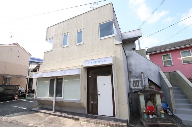 レイク狭山の物件外観写真