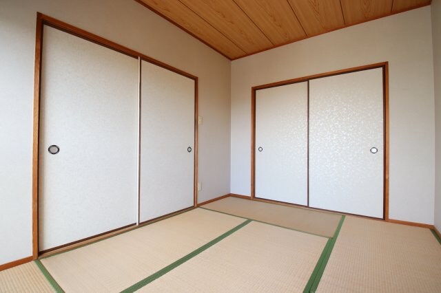 ドミール仲谷1号館の物件内観写真