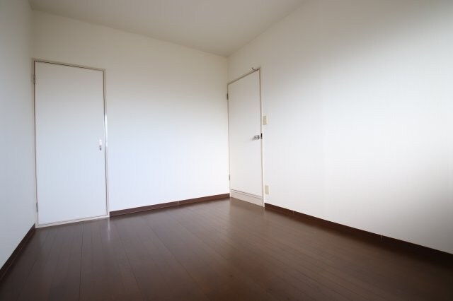 ドミール仲谷1号館の物件内観写真