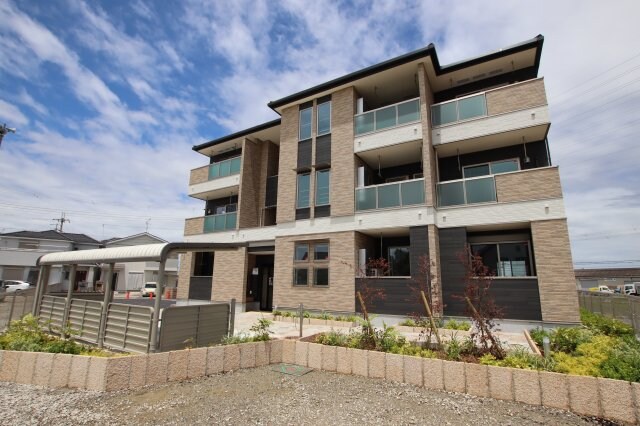 ポルチュラーカの物件外観写真