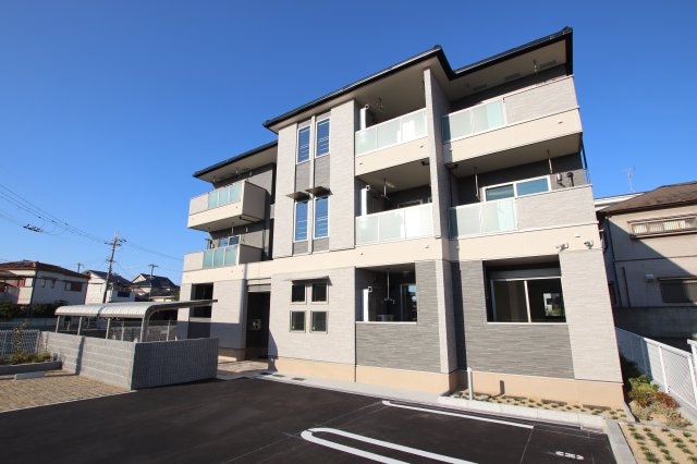 ロンガヴィータ和泉Ⅱの物件外観写真