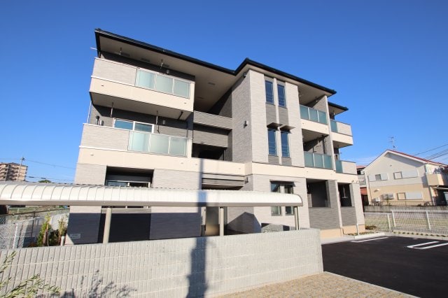 ロンガヴィータ和泉Ⅱの物件外観写真