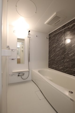 ロンガヴィータ和泉Ⅱの物件内観写真