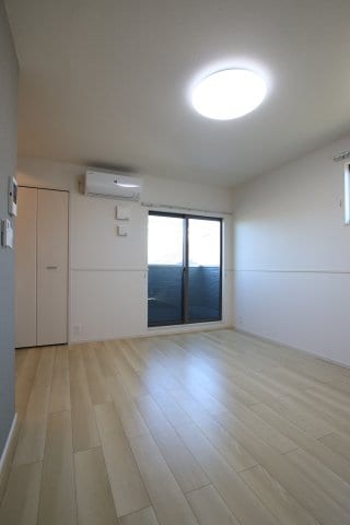 ロンガヴィータ和泉Ⅱの物件内観写真