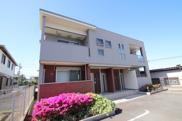 グランモデッサＢの物件外観写真