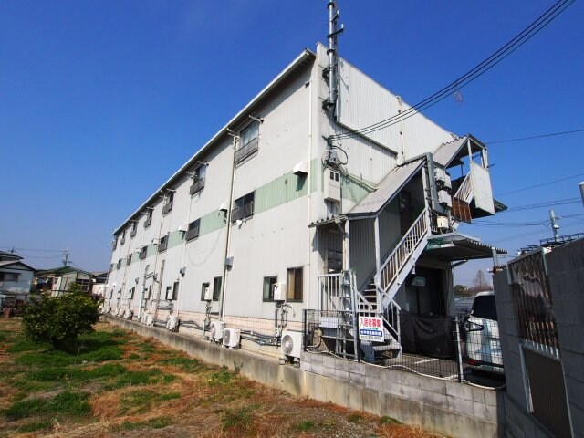 センターコート・アネックスの物件外観写真