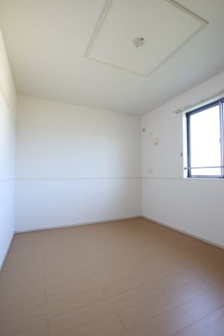 シルクガーデンの物件内観写真