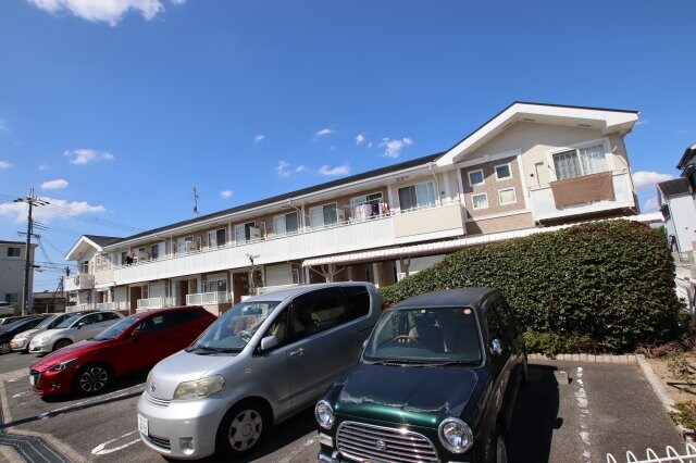 ピエデルモンテの物件外観写真