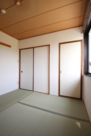 サントス泉ヶ丘の物件内観写真