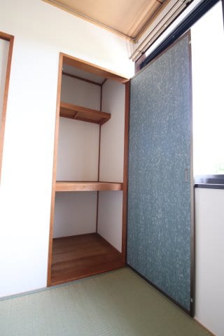 サントス泉ヶ丘の物件内観写真