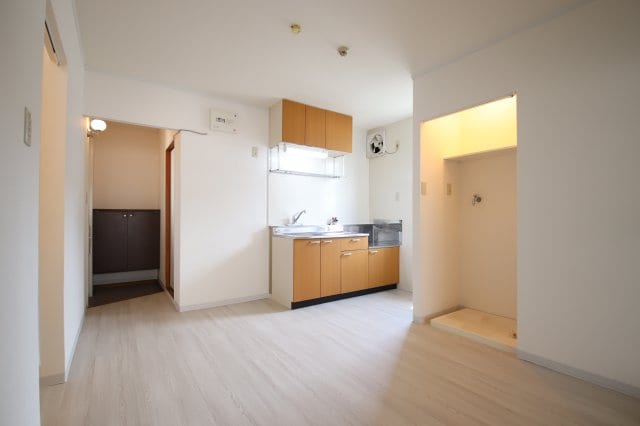 サントス泉ヶ丘の物件内観写真