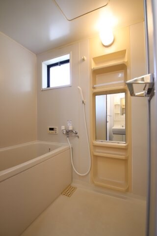 サントス泉ヶ丘の物件内観写真