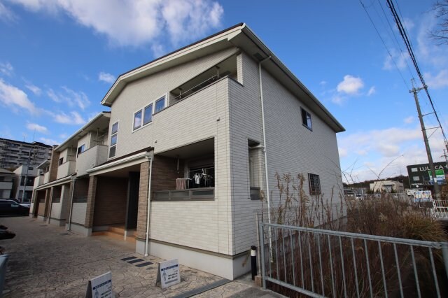 フィデールカーサの物件外観写真