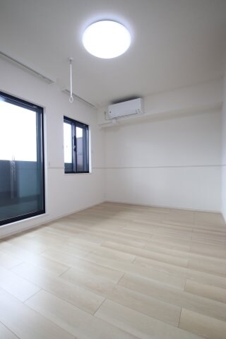 メゾンルミネ若松の物件内観写真