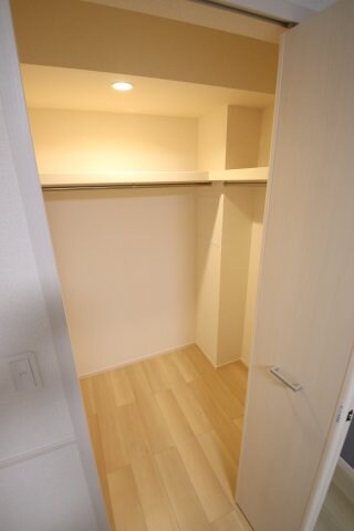 メゾンルミネ若松の物件内観写真