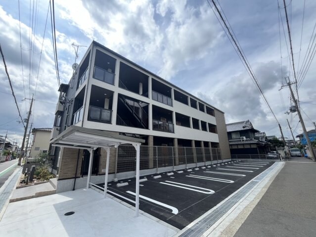 メゾンルミネ若松の物件外観写真