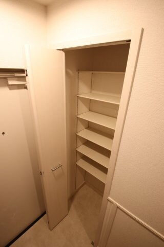 メゾンルミネ若松の物件内観写真