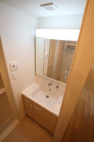 メゾンルミネ若松の物件内観写真