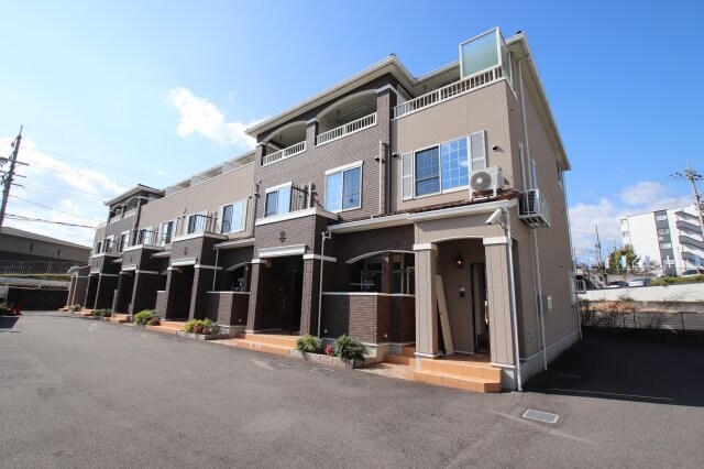 ジュビリーハウスの物件外観写真