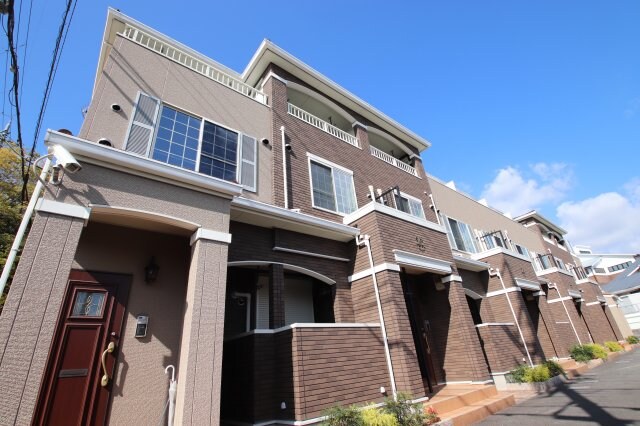 ジュビリーハウスの物件外観写真