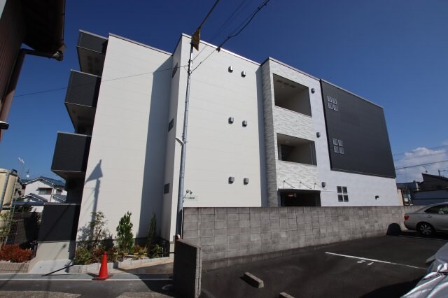 ポプラーレ狭山Ⅱの物件外観写真