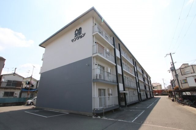 安田マンションの物件外観写真