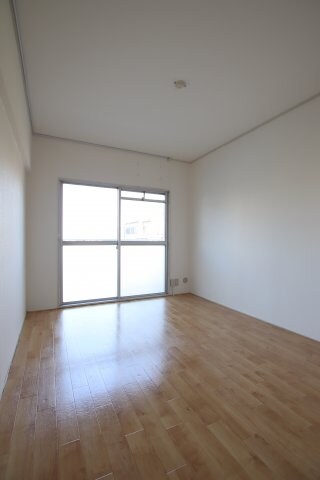 安田マンションの物件内観写真