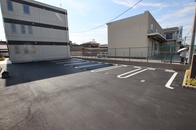 Earth Well(アースウェル)の物件外観写真