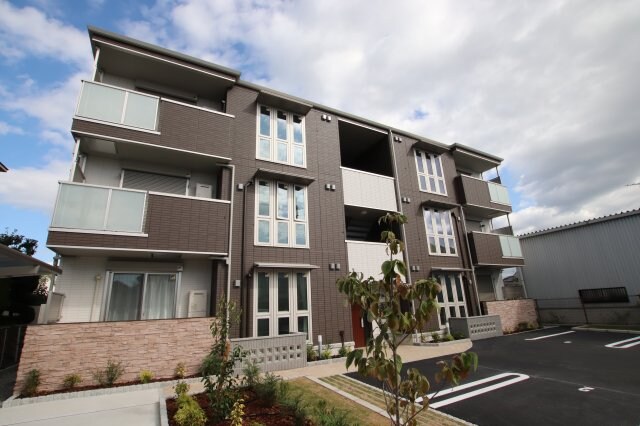 メゾンドール北野田の物件外観写真