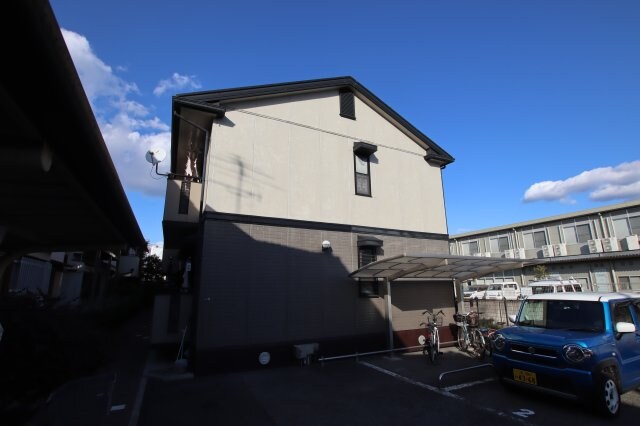 パルタナカの物件外観写真