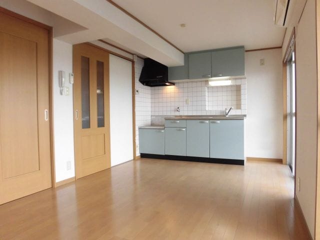 山本レンターマンションの物件内観写真