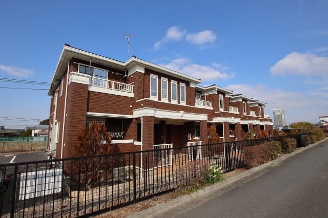 ユングフラウⅢの物件外観写真