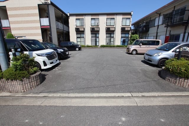 レオパレス陶器の物件外観写真