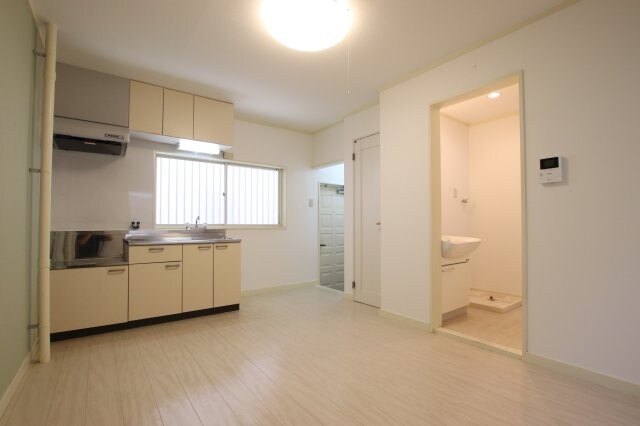 ひまわりハイツの物件内観写真